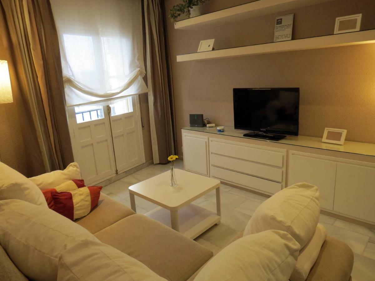 Apartamento Parque Plaza De Colon Apartment กอร์โดบา ภายนอก รูปภาพ